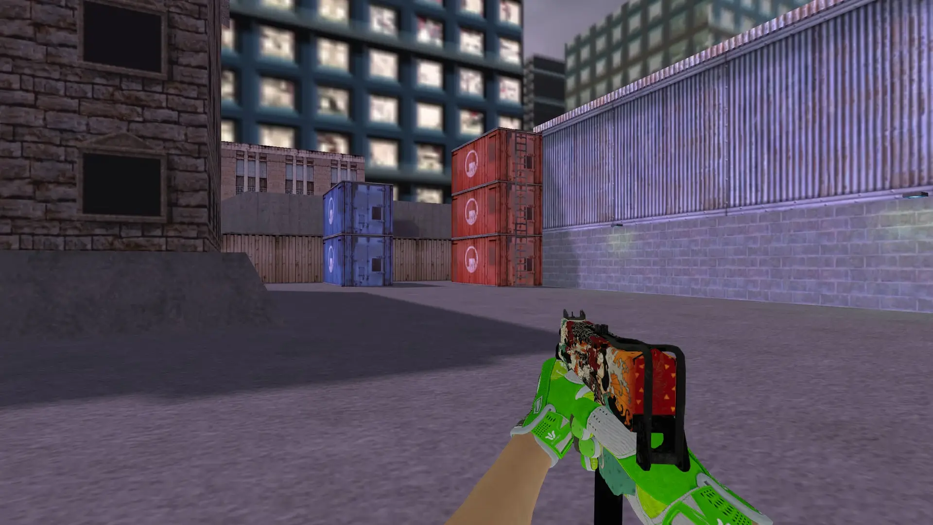 MAC-10 — Hedge Maze and Fracture Case Pack — cs_assault (first person)