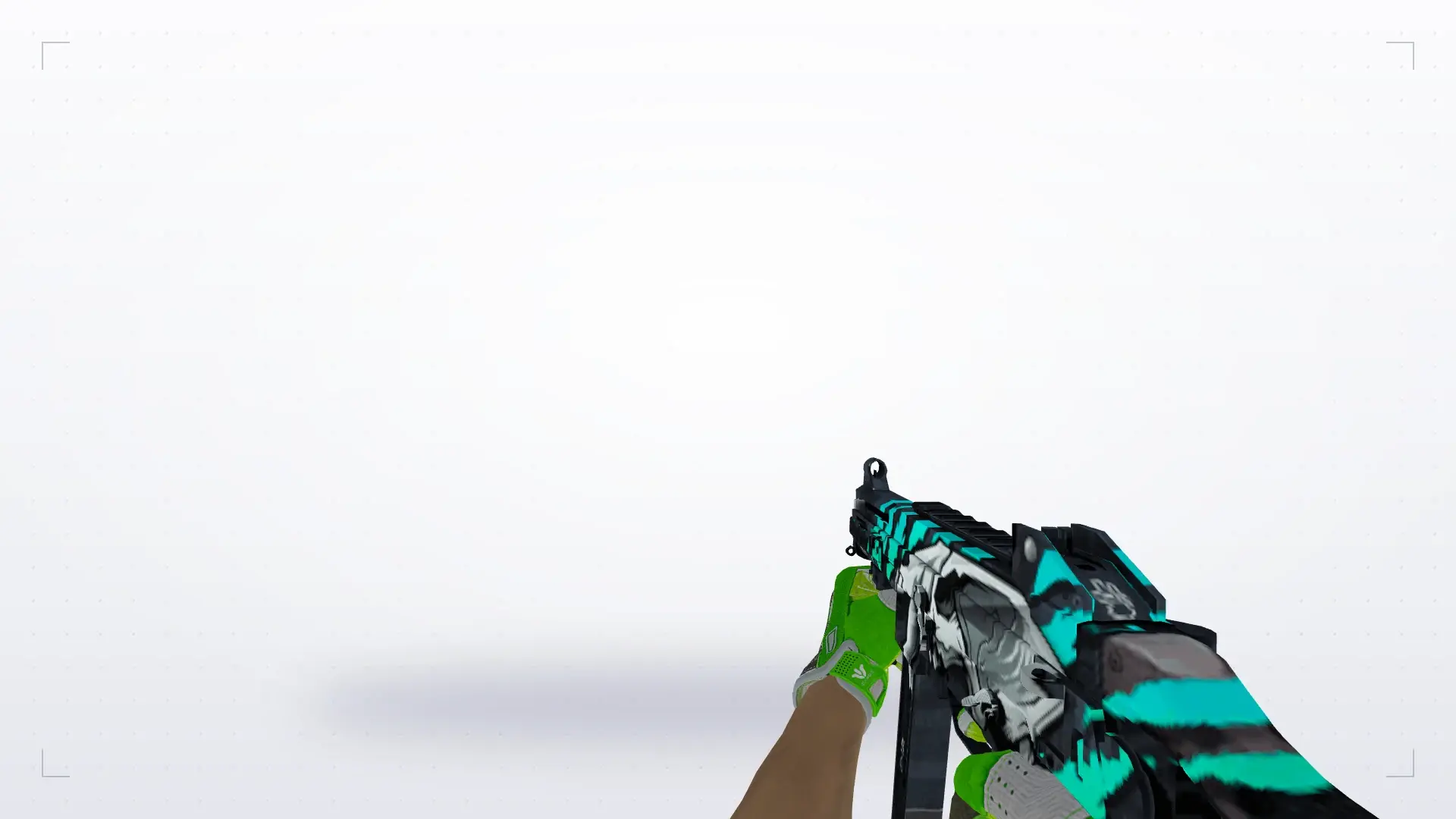 UMP-45 — Hedge Maze and Fracture Case Pack — first person