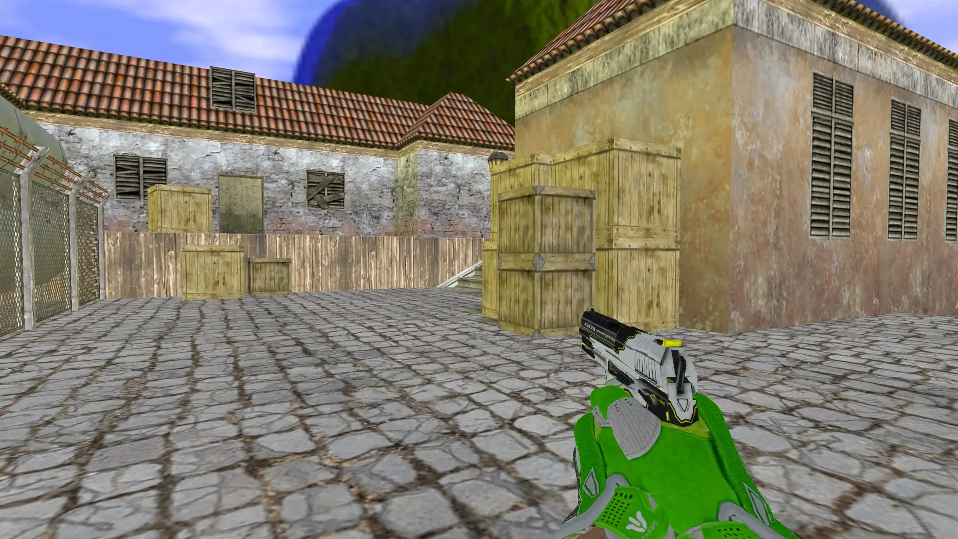USP — Hedge Maze and Fracture Case Pack — de_inferno (first person)